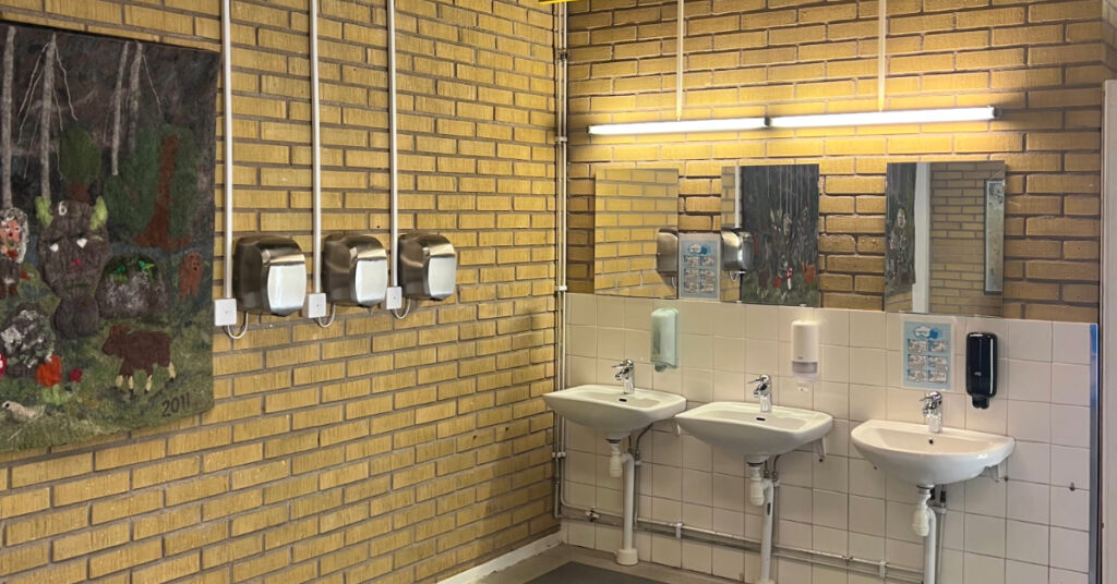 Gnesta kommun handtorkar i skola